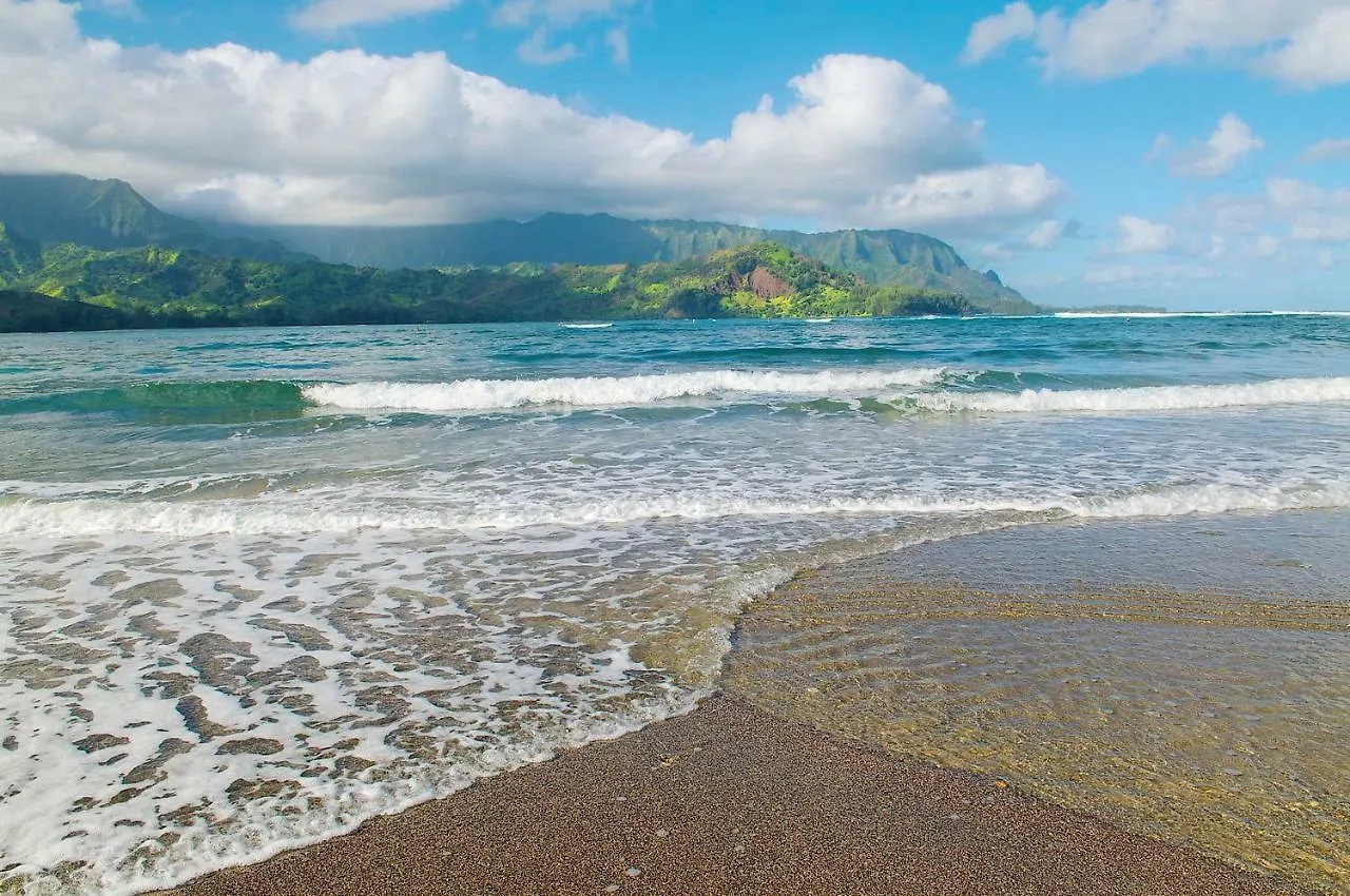 Waipouli Beach Resort Penthouse Exquisite Ocean & Pool View Condo! Kapa'a